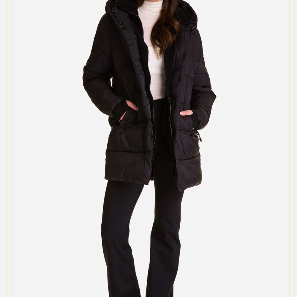 ALALA Verbier Puffer Coat - Picture 6 of 14